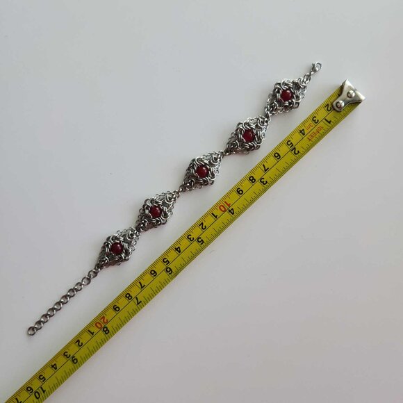 Vintage victorian goth style red quartz and silver bracelet - Picture 7 of 7